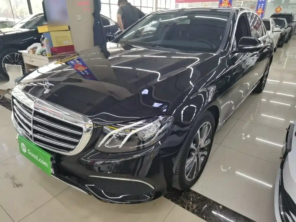 Mercedes-Benz E-Class — миниатюра 2