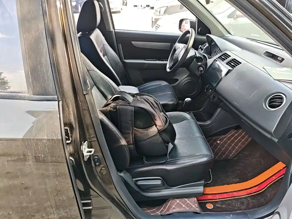 Suzuki Swift — миниатюра 25