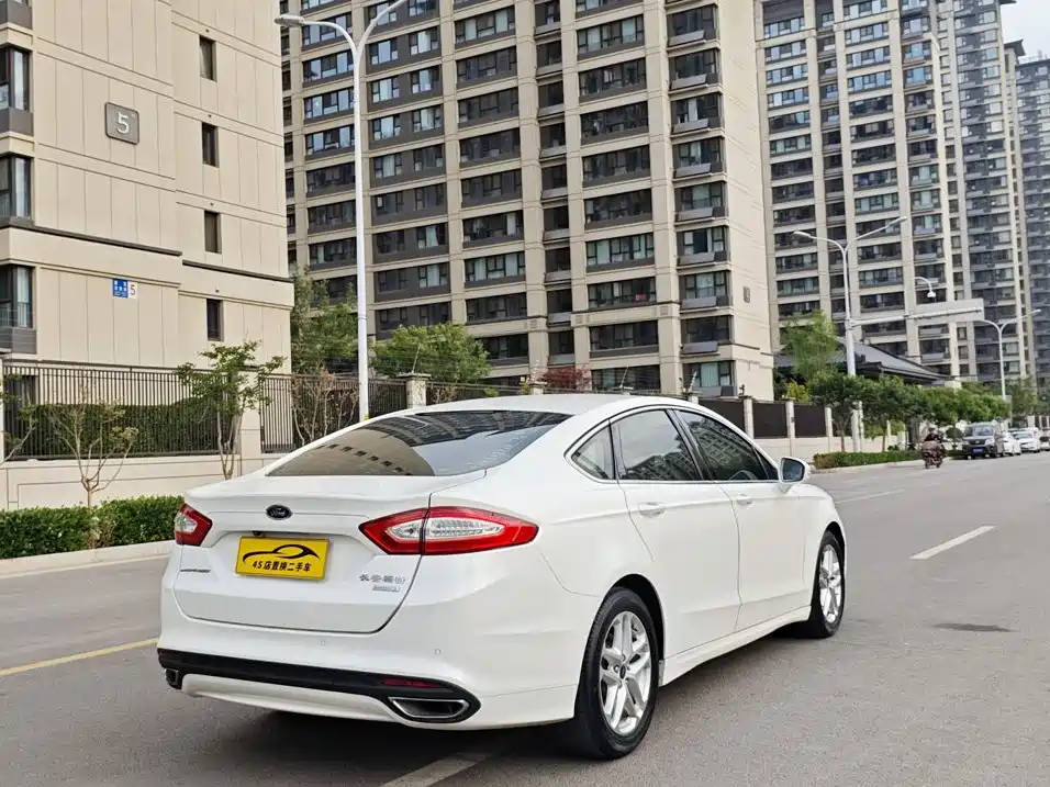Ford Mondeo — миниатюра 4