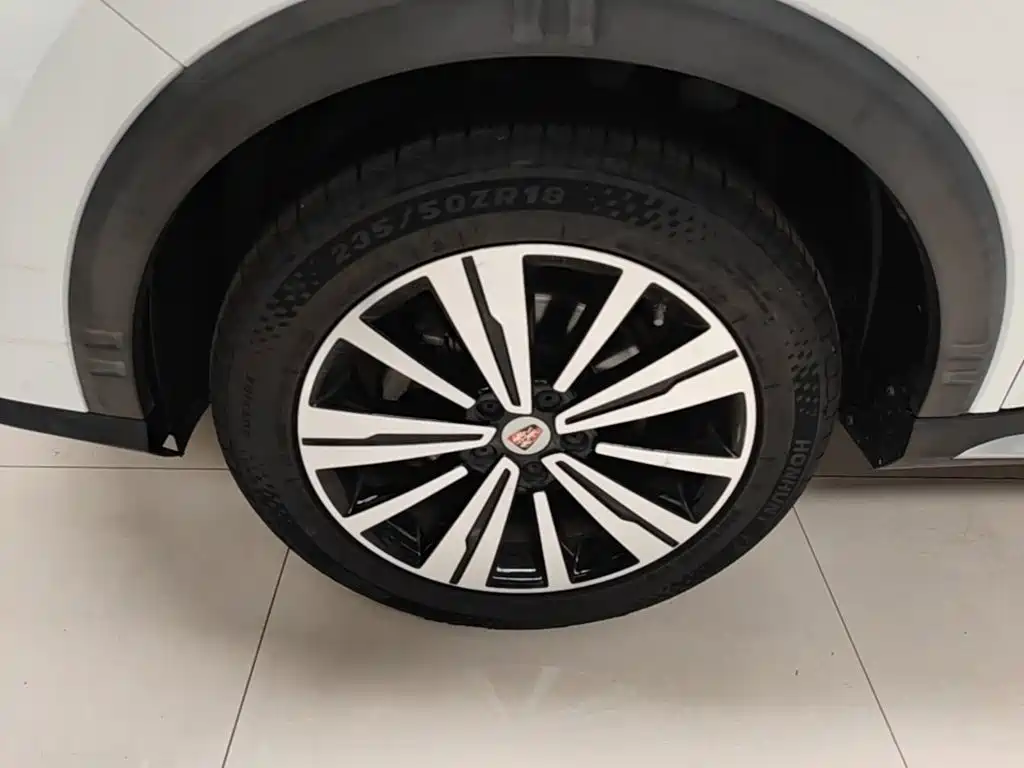 Roewe RX5 — миниатюра 23