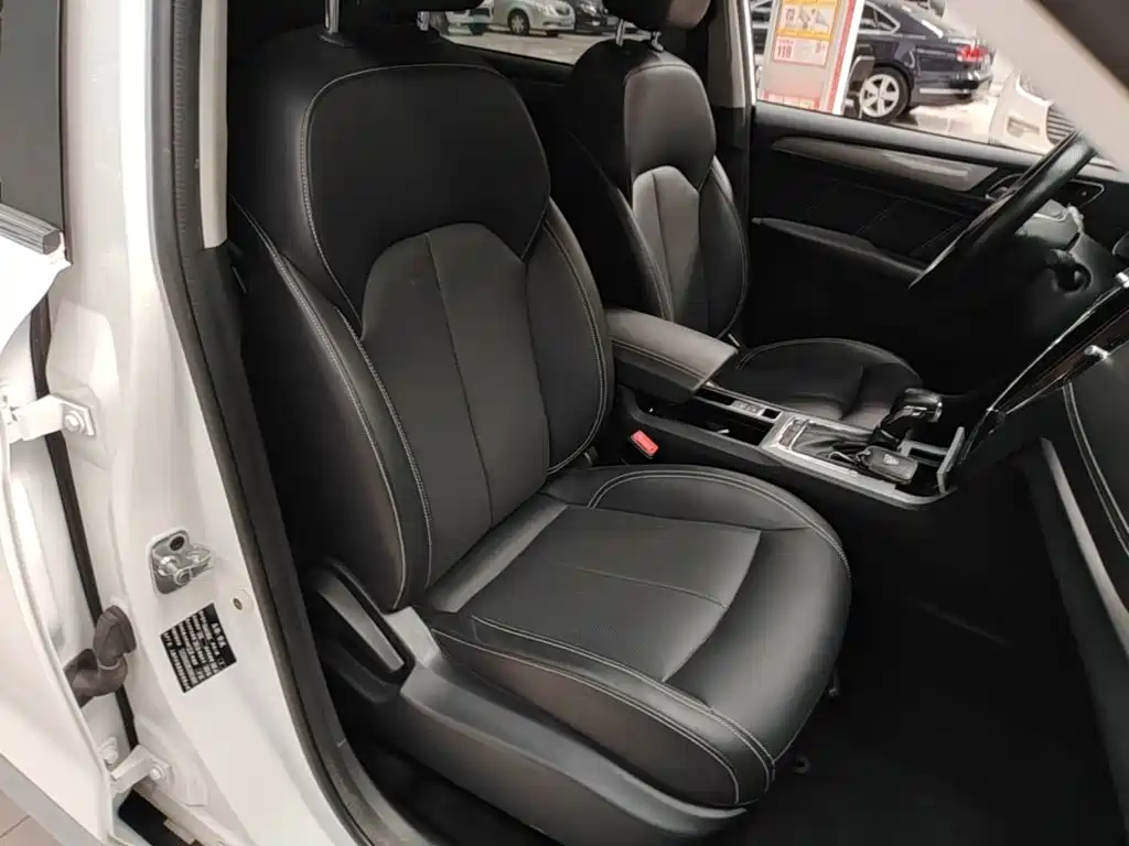 Roewe RX5 — миниатюра 25