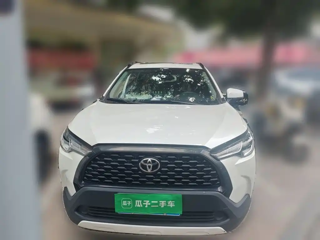 Toyota Corolla Cross — миниатюра 23