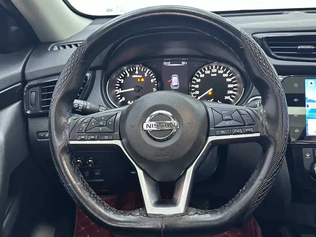Nissan X-Trail — миниатюра 11