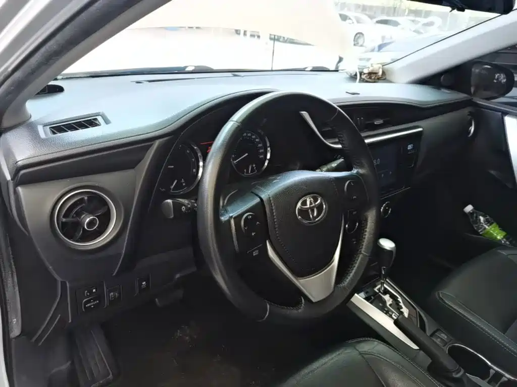 Toyota Corolla — миниатюра 10