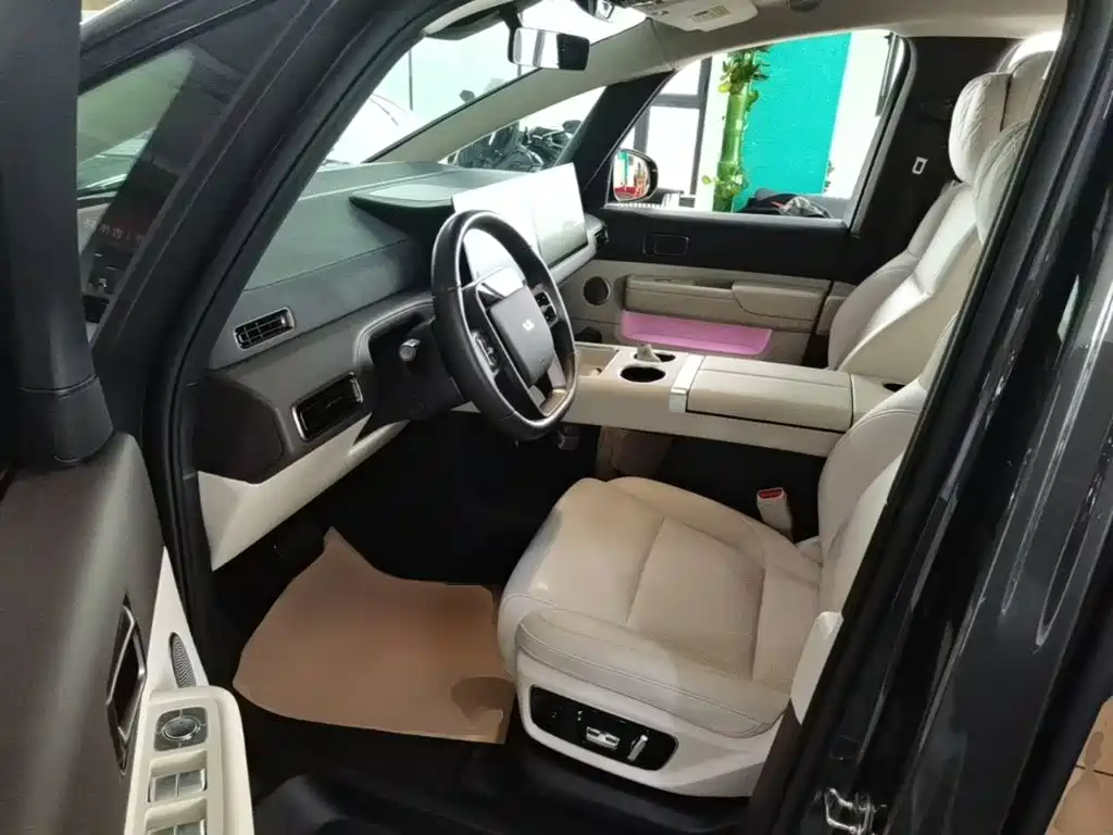 Li Auto Li MEGA — миниатюра 15