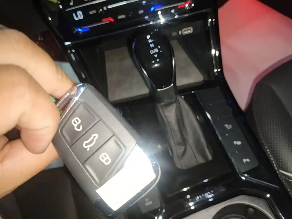 Volkswagen Passat PHEV — миниатюра 9