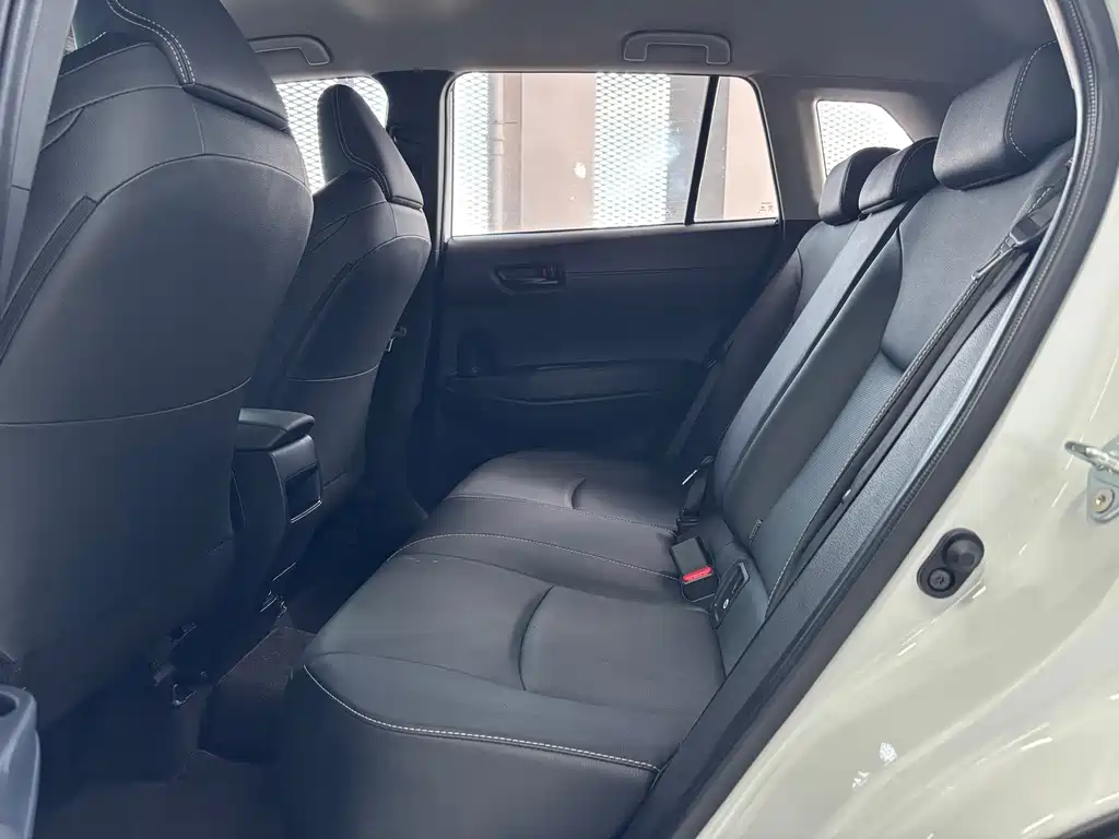 Toyota Frontlander — миниатюра 6