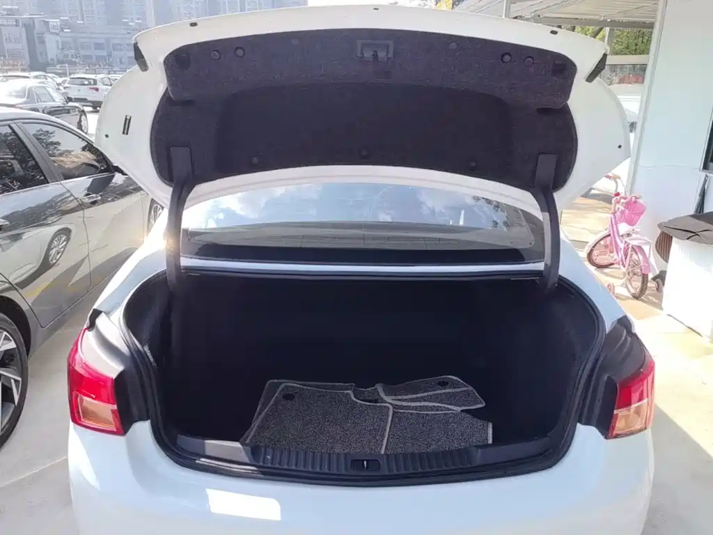 Buick Verano — миниатюра 19
