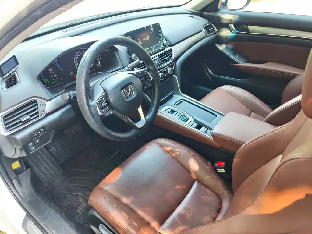 Honda Inspire — миниатюра 10