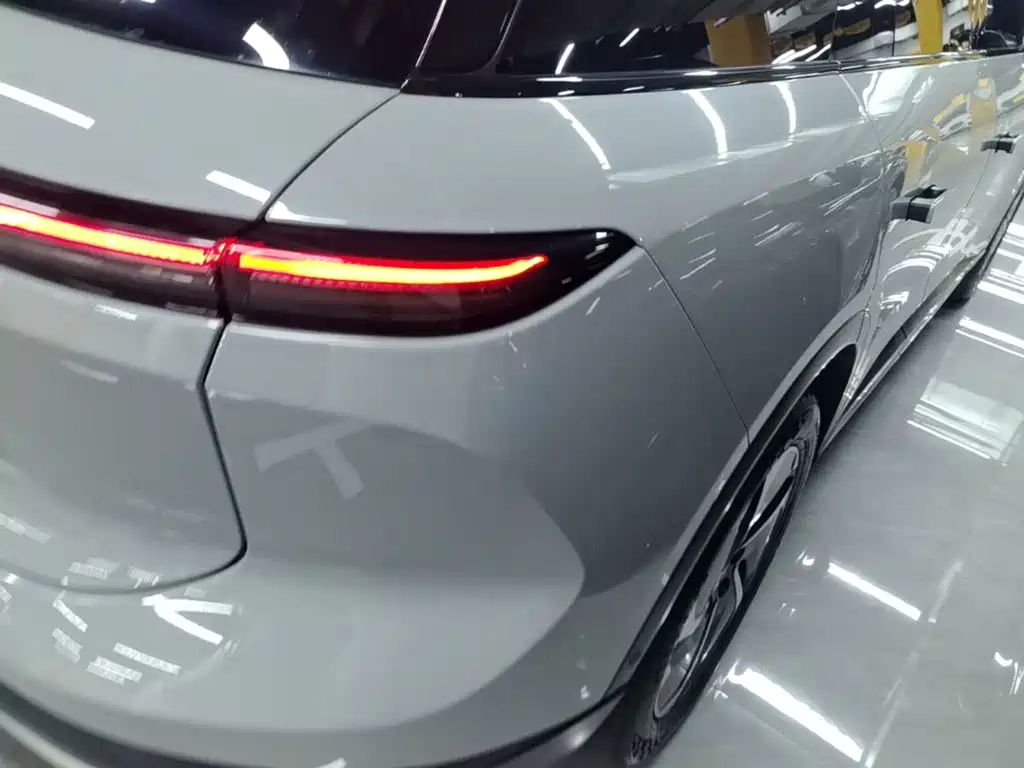 NIO ES6 — миниатюра 8