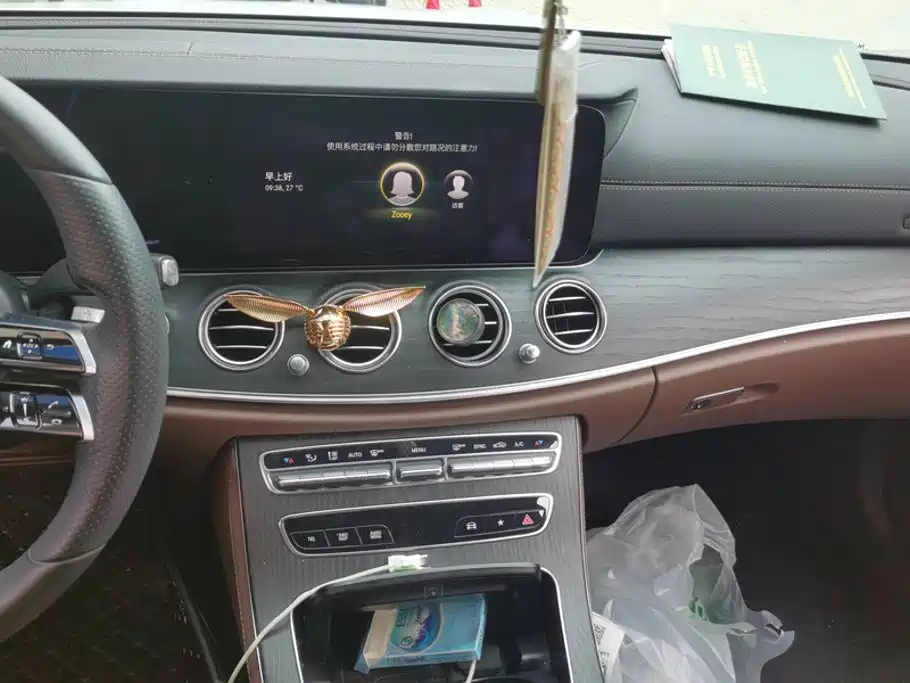 Mercedes-Benz E-Class — миниатюра 13