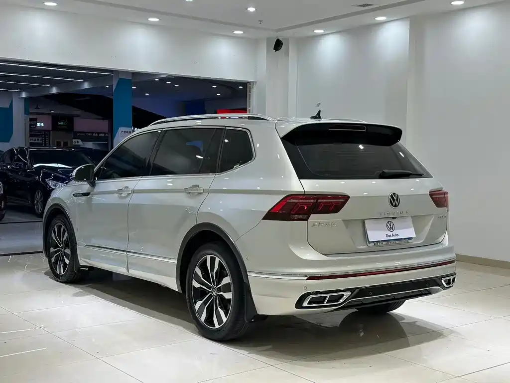 Volkswagen Tiguan L — миниатюра 9