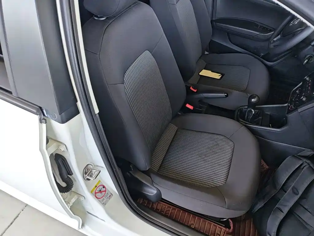 Volkswagen Santana — миниатюра 25