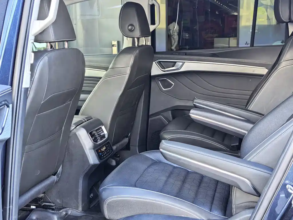 Volkswagen Talagon — миниатюра 12