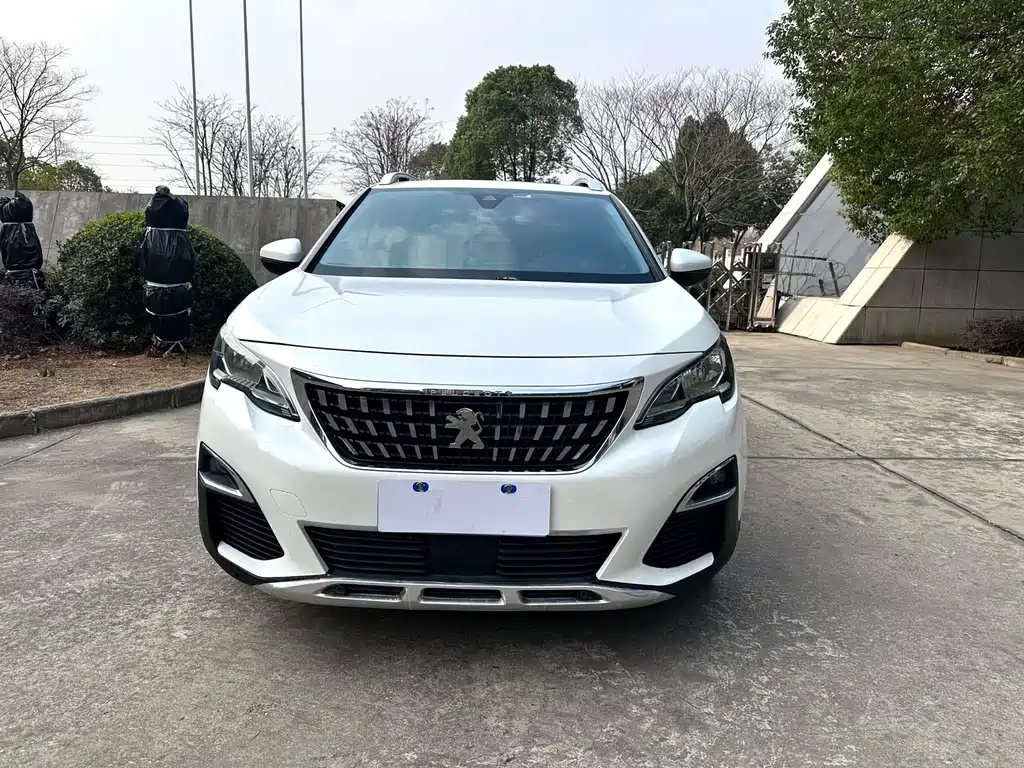 PEUGEOT 4008