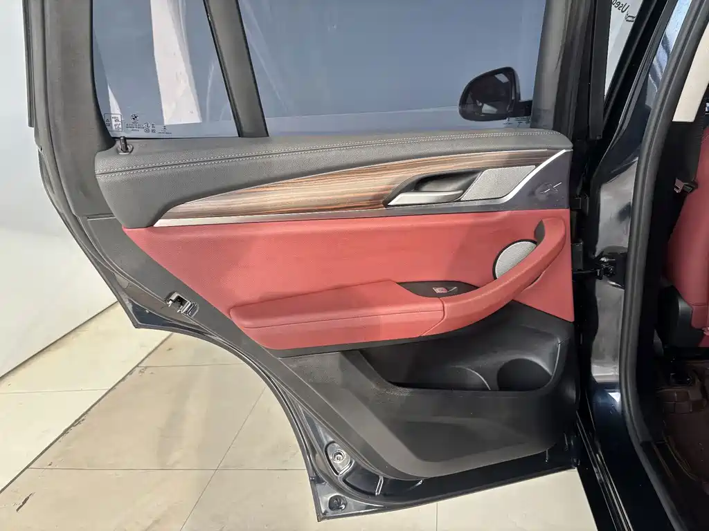 BMW X3 — миниатюра 20