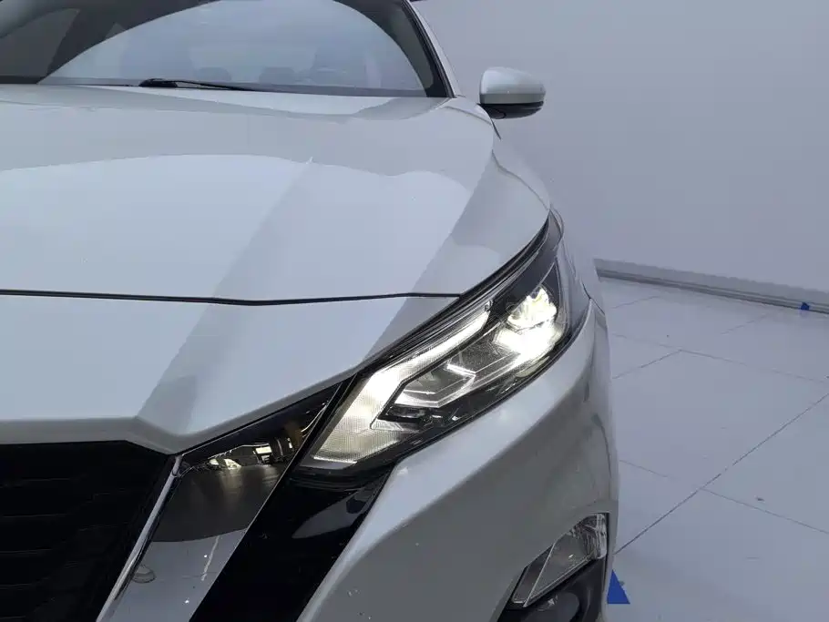 Nissan Teana — миниатюра 5