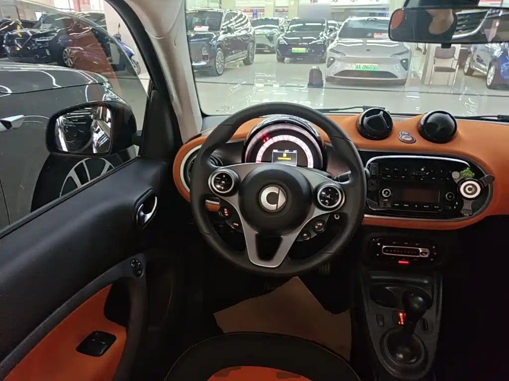 smart Smart Fortwo — миниатюра 11