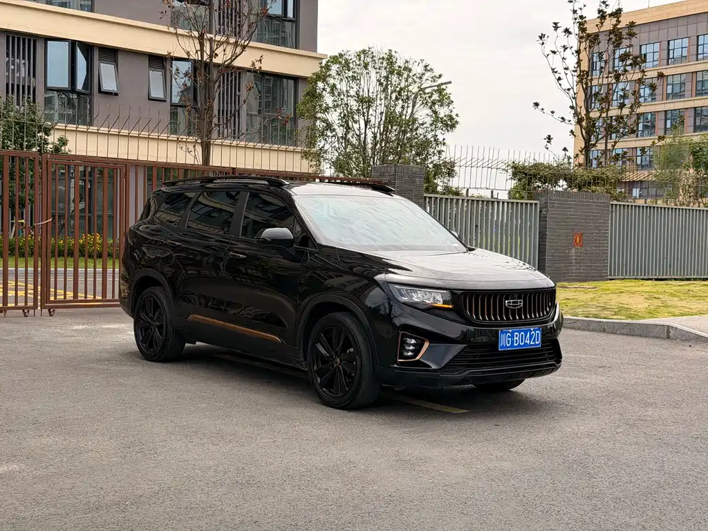 Geely Haoyue 2022 1.8TD DCT Black Gold 7 мест