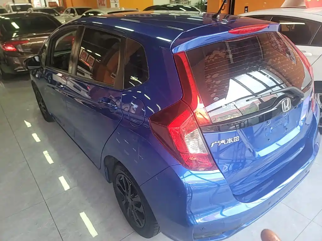 Honda Fit — миниатюра 5