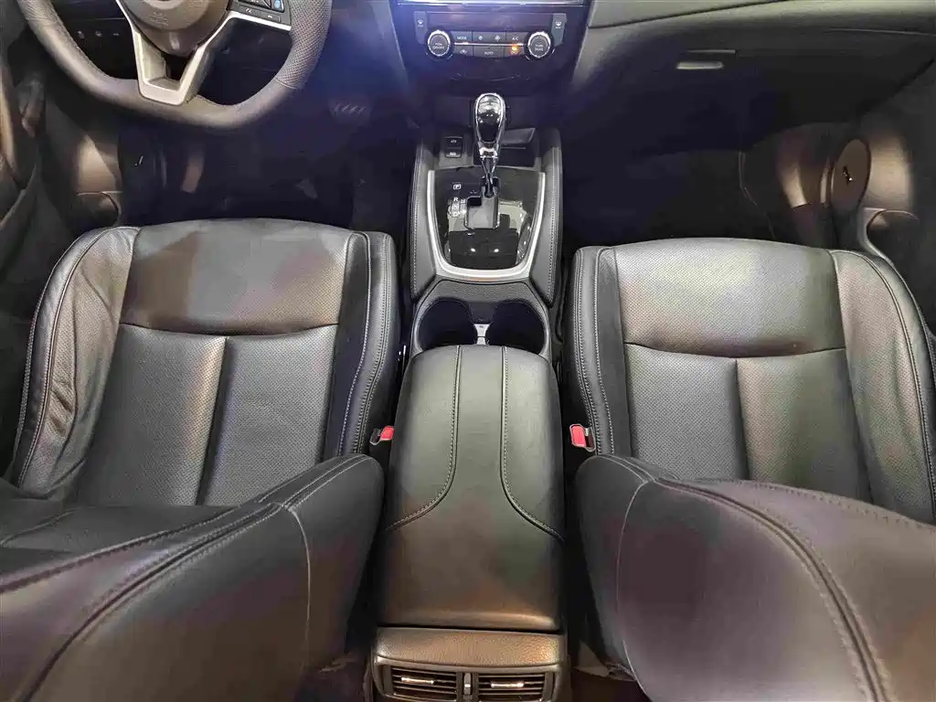 Nissan X-Trail — миниатюра 9