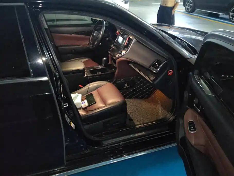 Toyota Crown 2018 2.0T Sport