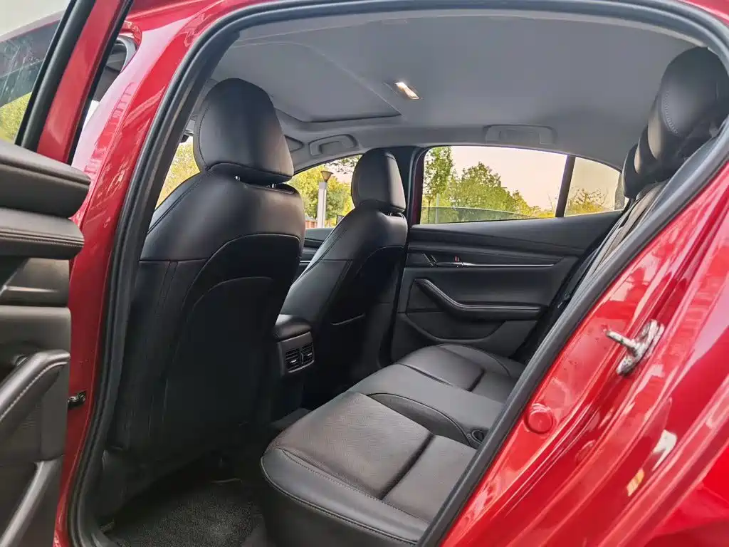 Mazda 3 Axela — миниатюра 4