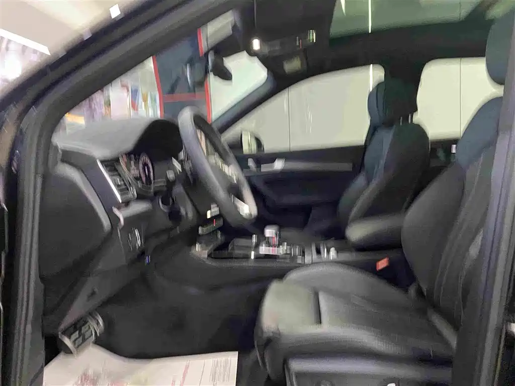 Audi Q5L — миниатюра 6