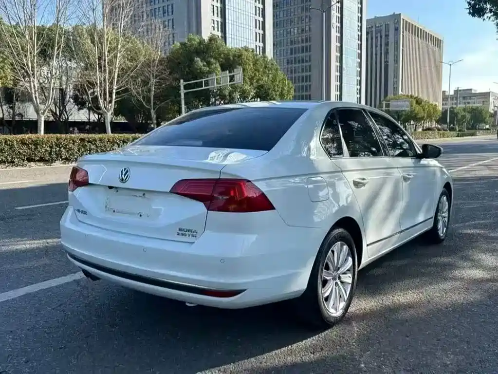Volkswagen Bora — миниатюра 9