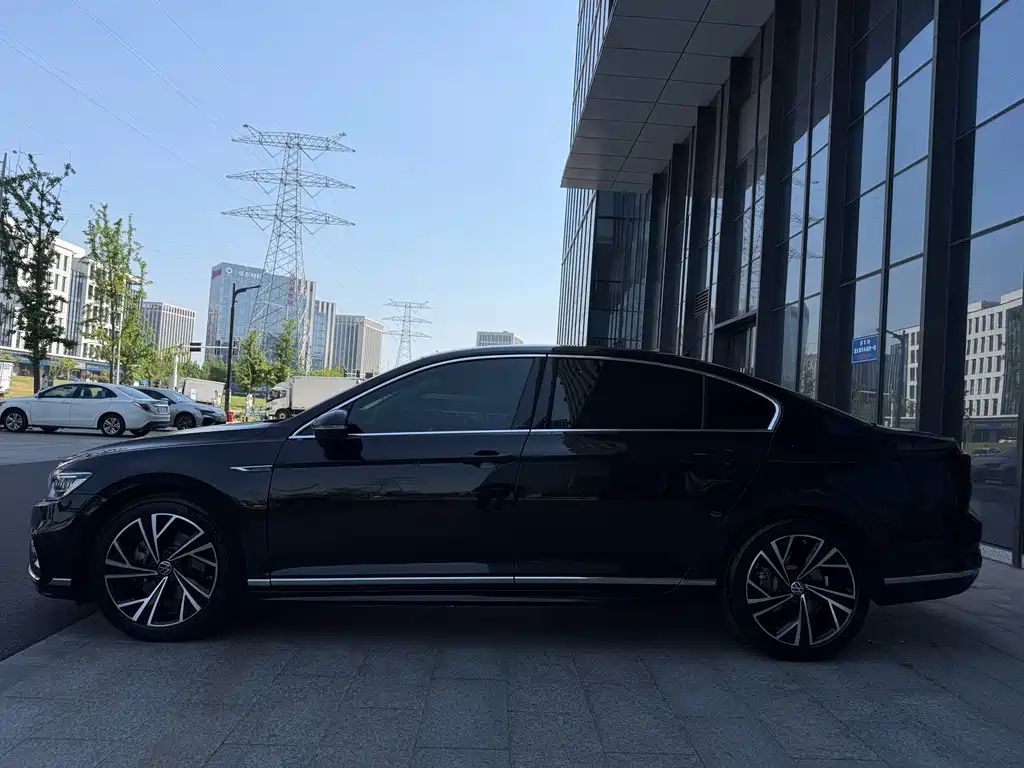 Volkswagen Magotan 2023 200 330TSI DSG Luxury