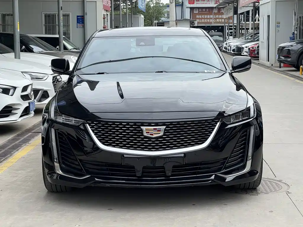 Cadillac CT5 — миниатюра 2