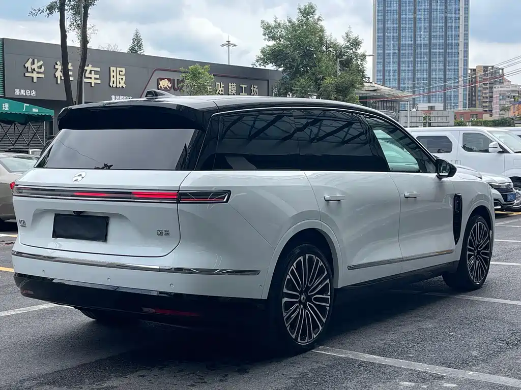 NIO ES8 — миниатюра 8