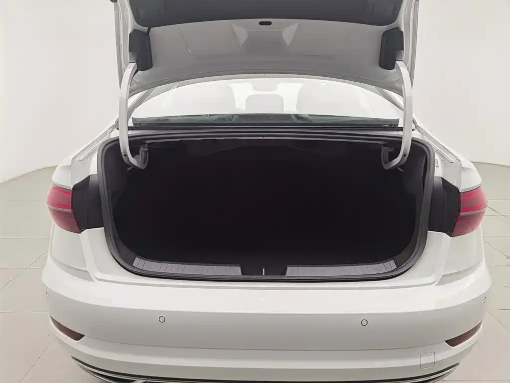 Volkswagen Sagitar — миниатюра 16