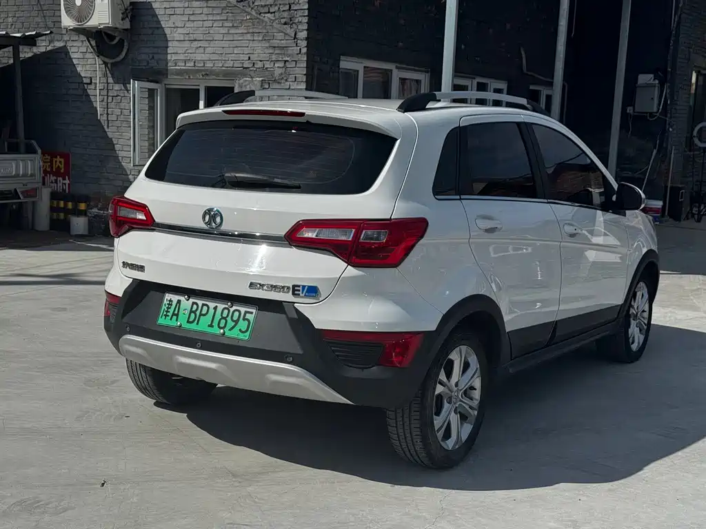 BAIC New Energy EX — миниатюра 7