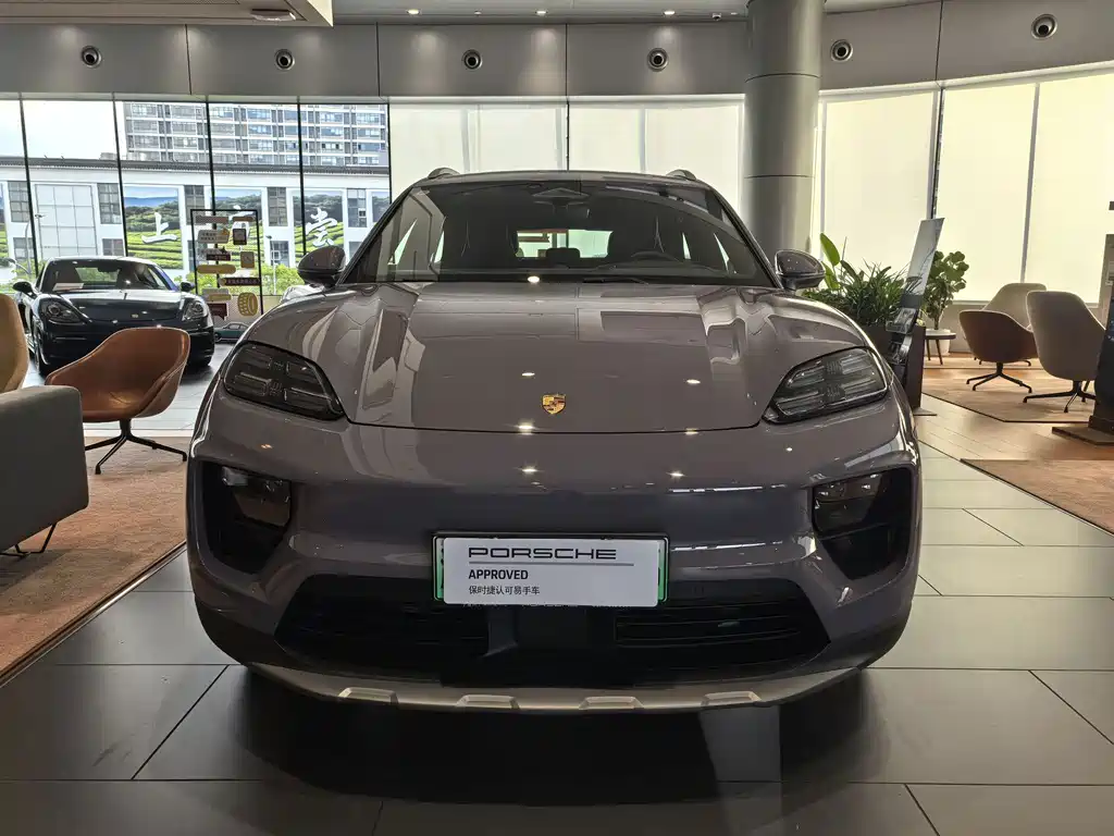 Porsche Macan — миниатюра 2