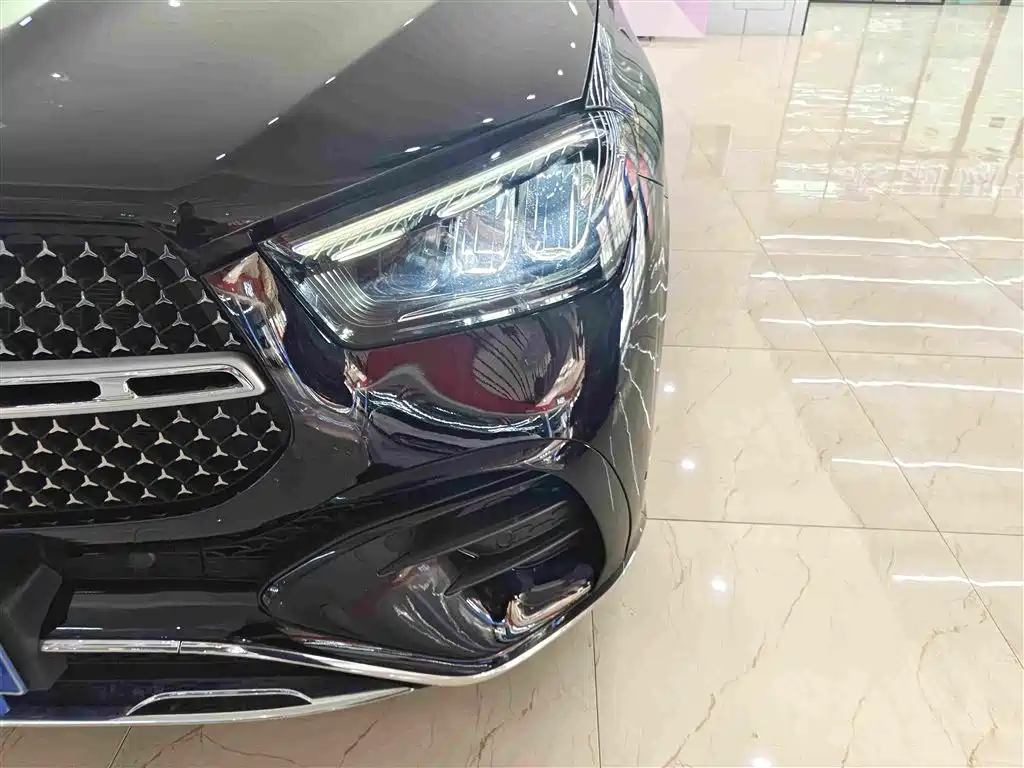 Mercedes-Benz GLE (Import) — миниатюра 12