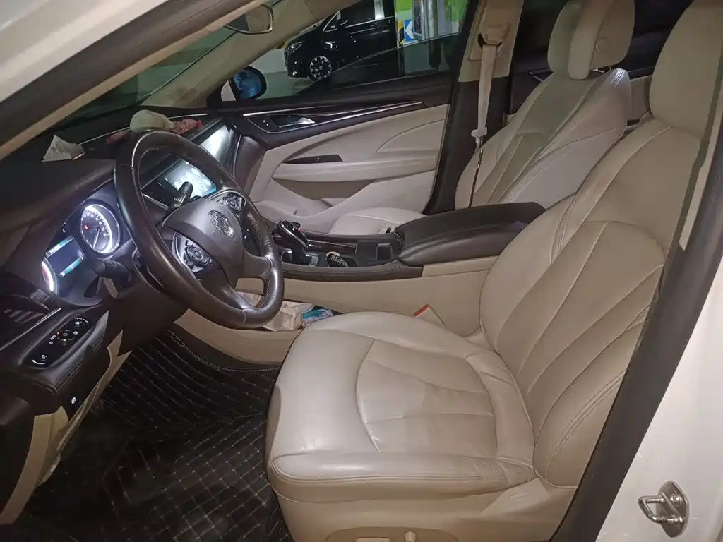 Buick LaCrosse — миниатюра 8