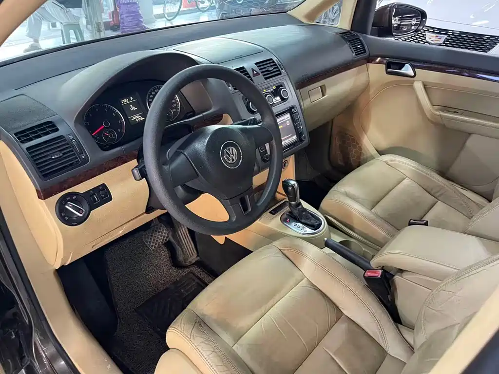 Volkswagen Touran — миниатюра 7