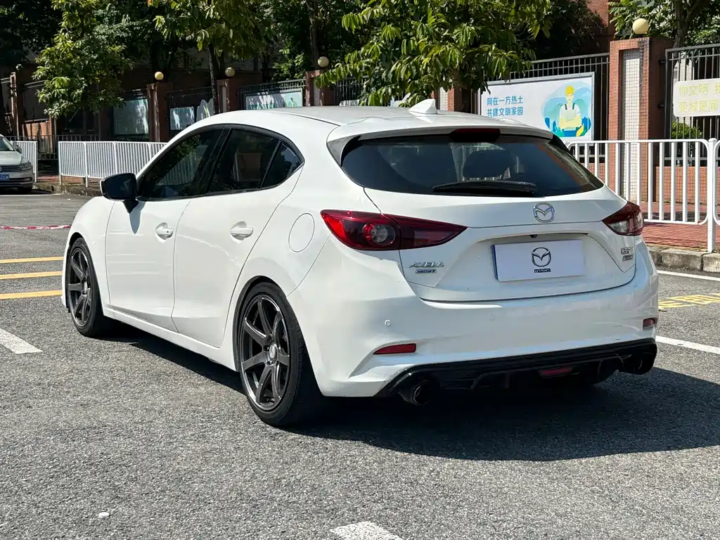 Mazda 3 Axela — миниатюра 7