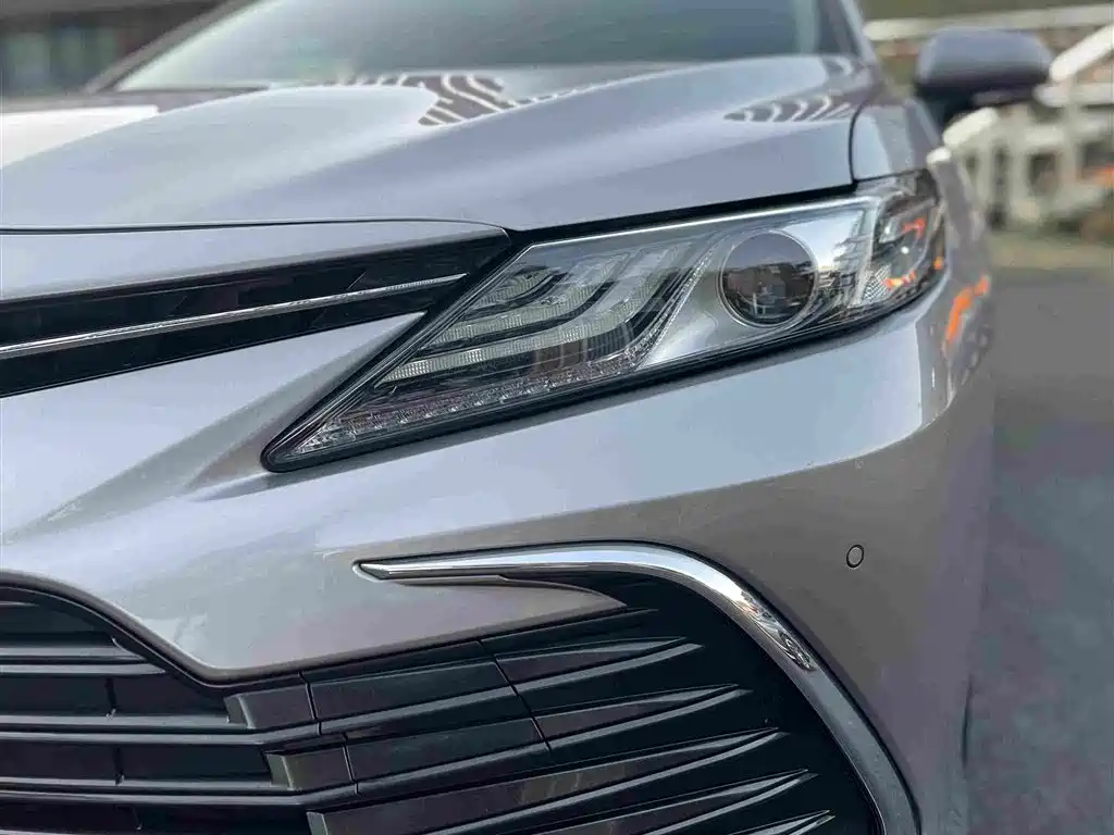 Toyota Camry — миниатюра 27