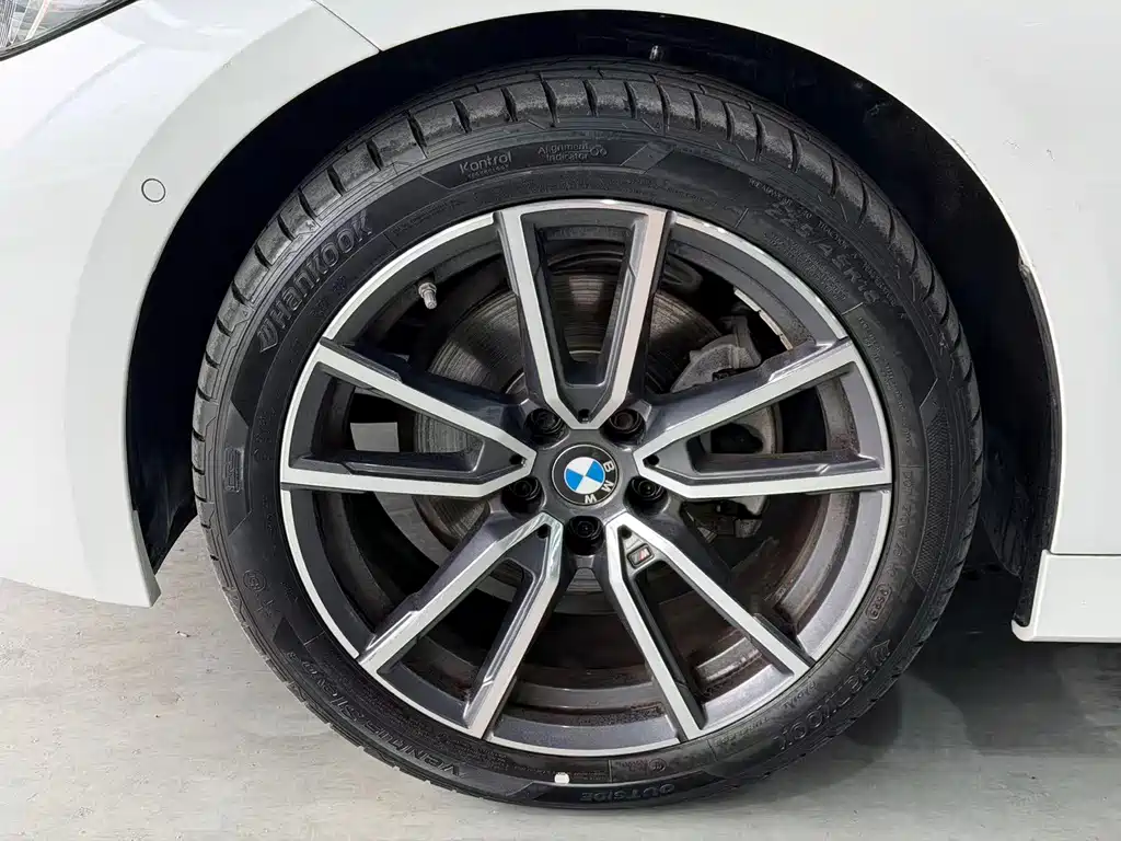 BMW 3 Series 3 2023 325Li M Sport