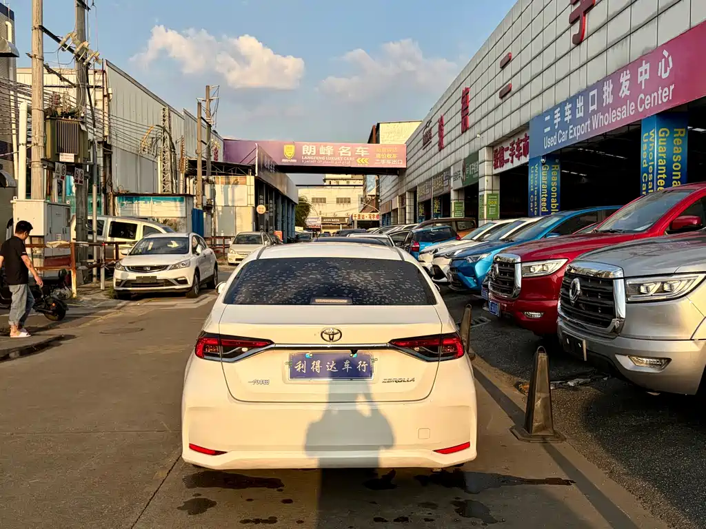 Toyota Corolla — миниатюра 5
