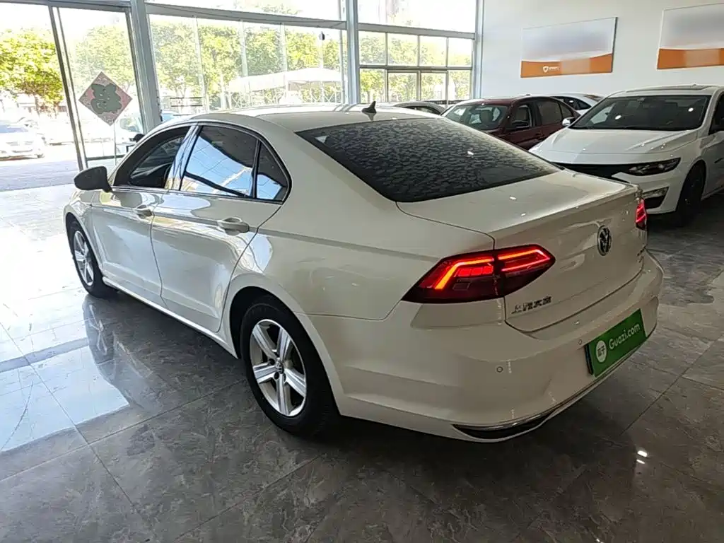 Volkswagen Lamando — миниатюра 5