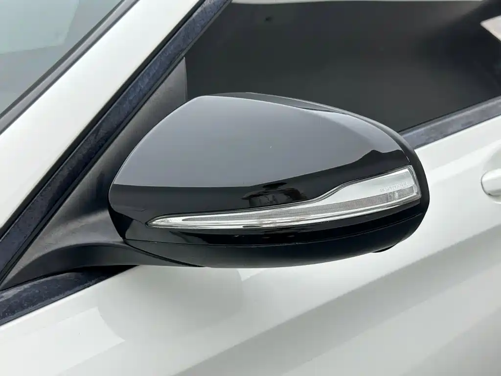 Mercedes-Benz C-Class — миниатюра 19