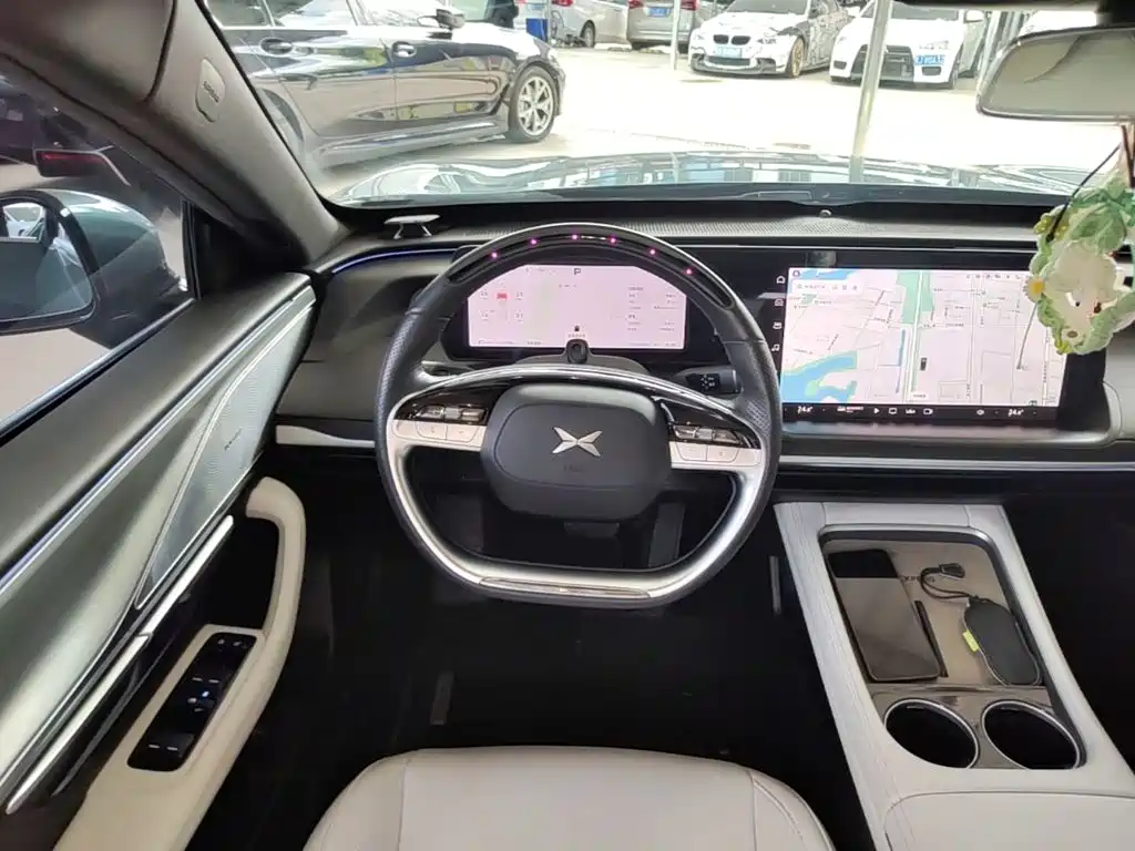 XPeng P7 — миниатюра 11