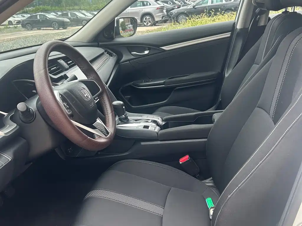 Honda Civic — миниатюра 4