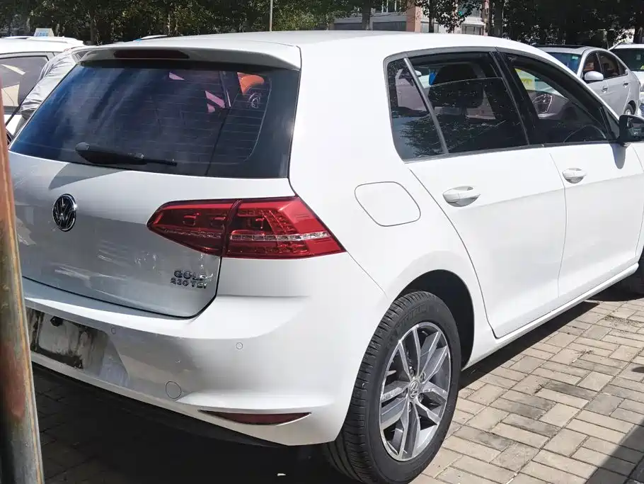 Volkswagen Golf — миниатюра 3