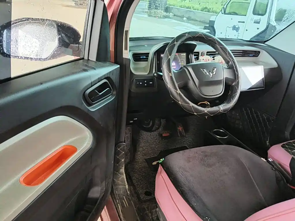 Wuling MINIEV — миниатюра 16