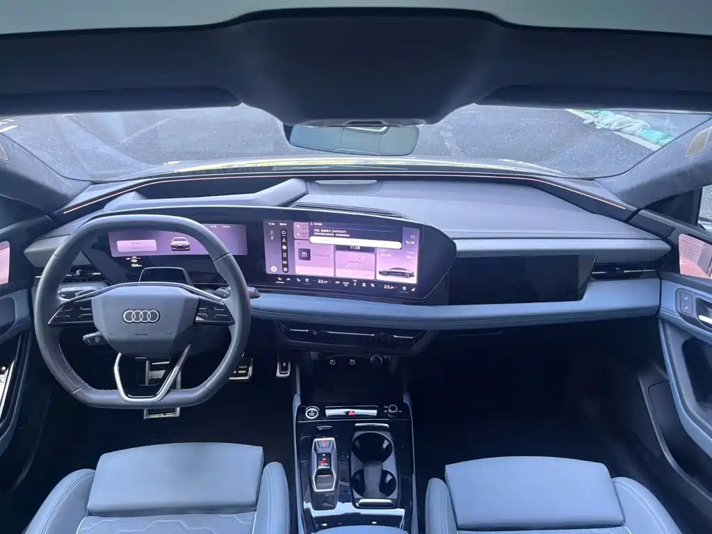 Audi A6L e-tron — миниатюра 6