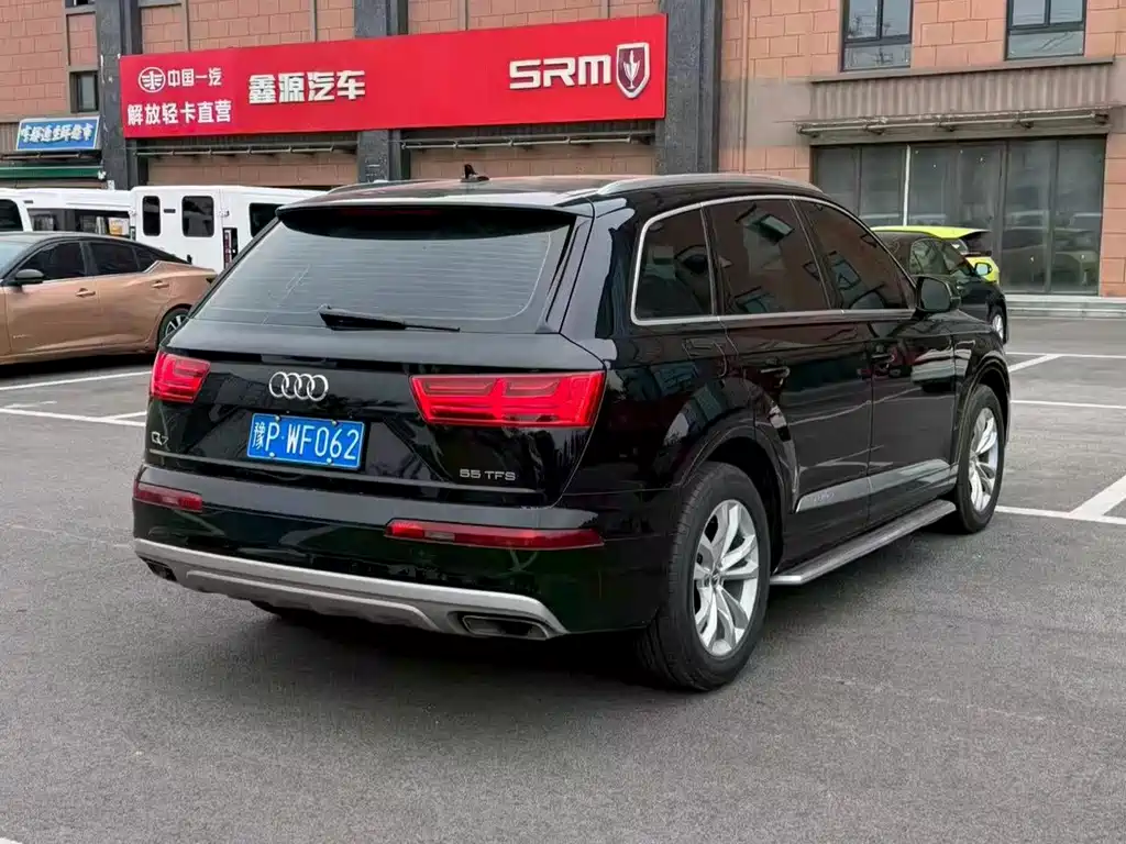 Audi Q7 — миниатюра 5